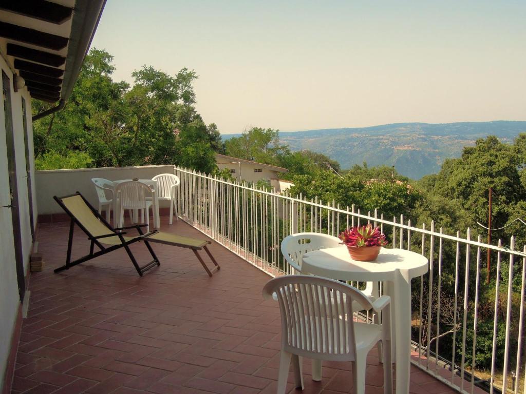 Casa Solotti Guest House Nuoro  Cameră foto